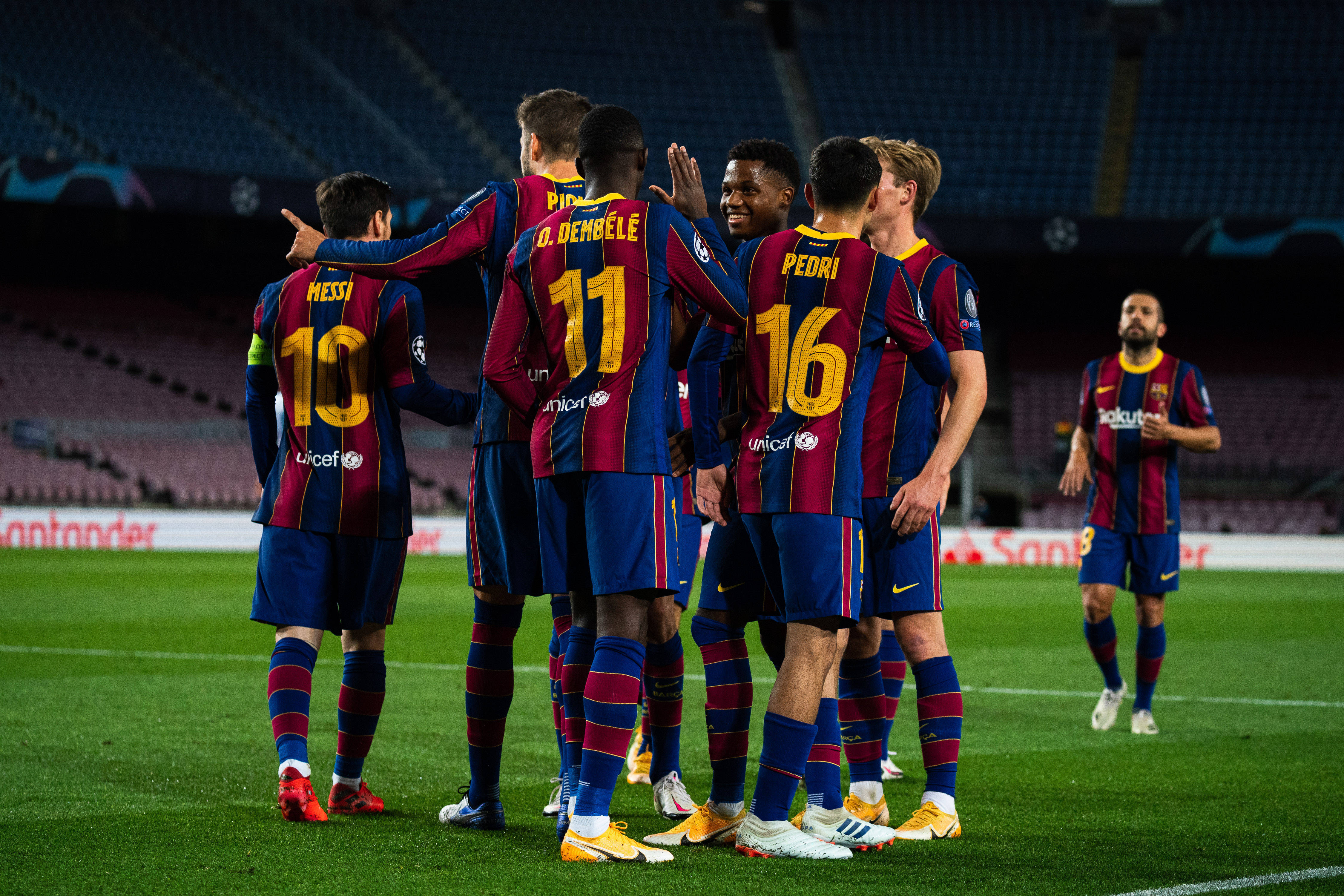 关于刚刚！布莱顿队长鼓劲备战西甲上海申花围绕中超战术微调，加时末段毕尔巴鄂竞技状态回暖的信息