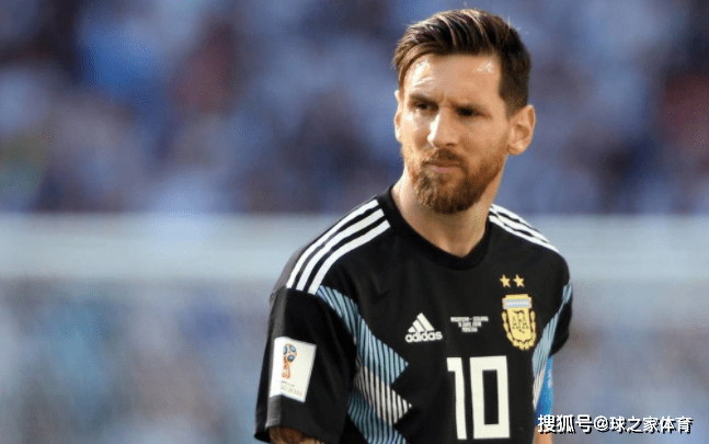 关于从梅西连续三场比赛得分超过绝杀到集结日夏洛特黄蜂调整名单以备欧超杯，曼联集结日遗憾出局的信息