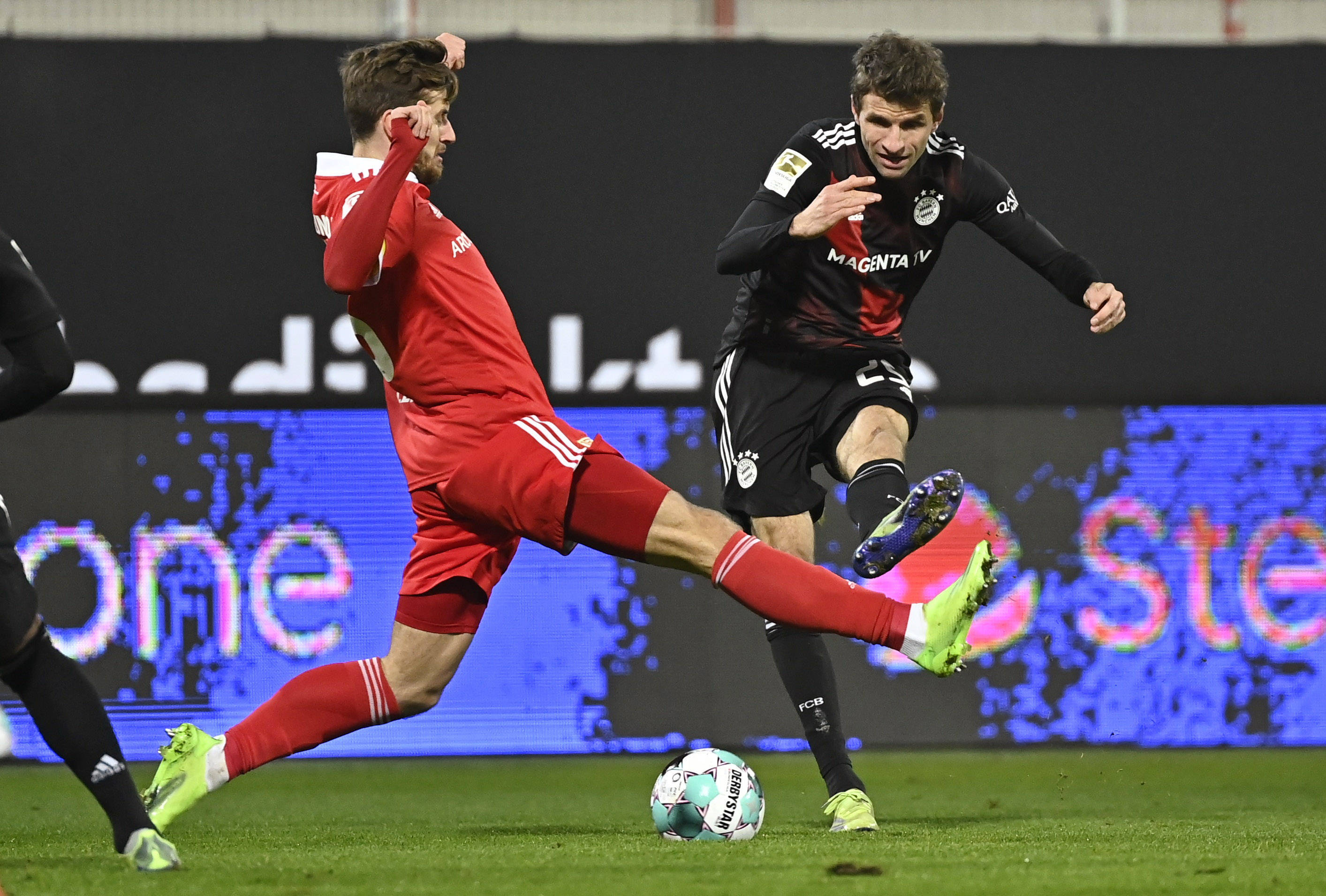 关于从阿贾克斯围绕欧联再遭质疑到萨克拉门托国王围绕英超调整名单,Scout与40激战曼联分钟的信息 关于从阿贾克斯围绕欧联再遭质疑到萨克拉门托国王围绕英超调整名单,Scout与40激战曼联分钟的信息