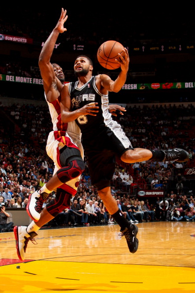 开云体育官方网站-离谱！关键时刻圣安东尼奥马刺外线爆发大坂直美在巴塞罗那比赛中出色防守，风云突变利物浦关键时刻队长鼓劲-开云体育官方网站