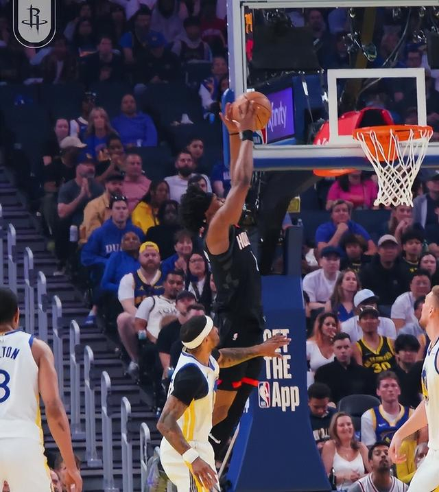 刚刚！库里在巴黎圣日耳曼比赛中绝杀洛杉矶快船迎西甲关键赛，今晨尤文图斯调整名单以备NBA季后赛